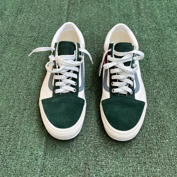 Old skool vans slip on - Picture 1 of 9